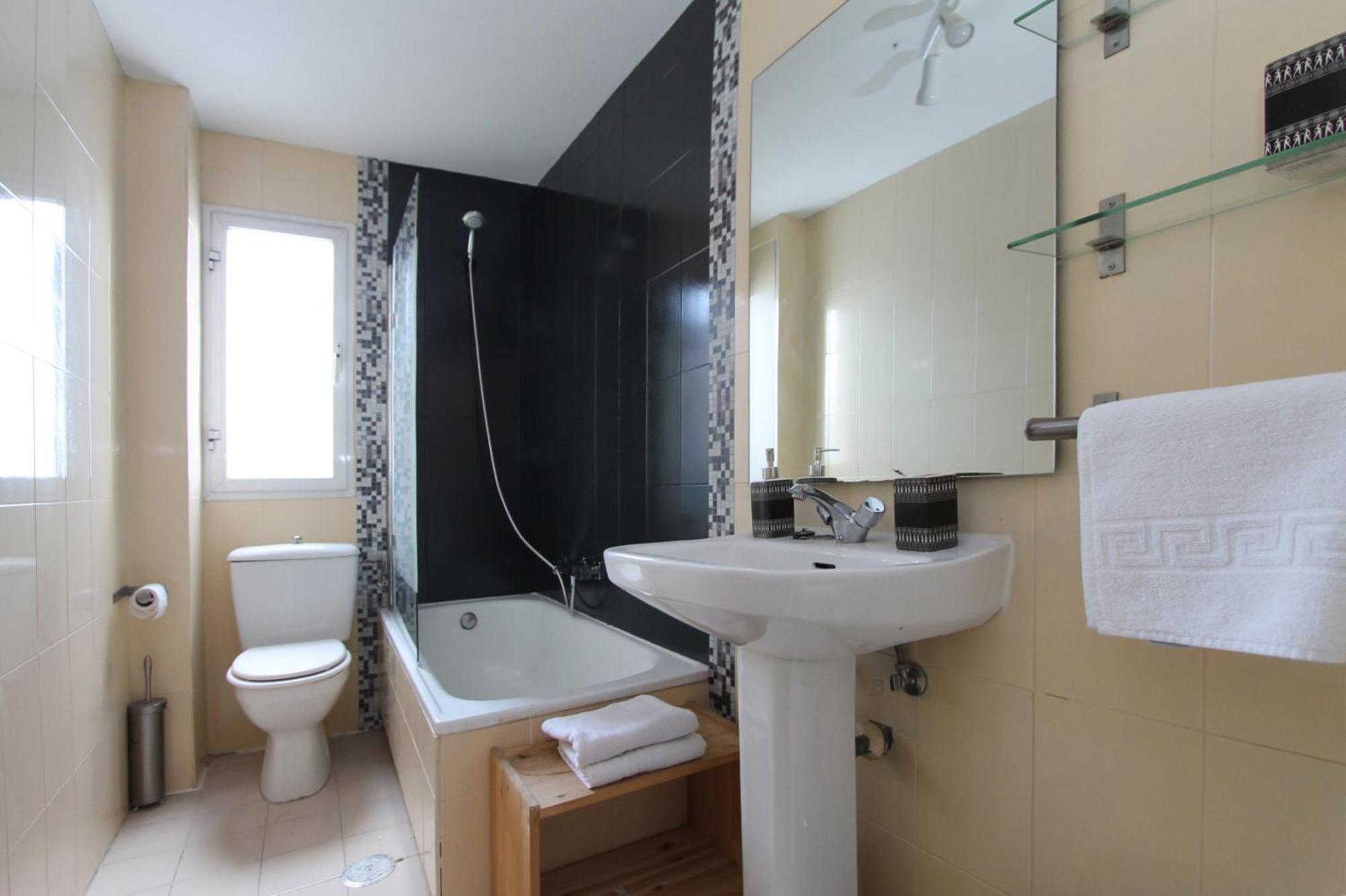Apartamentos Goyescas Deco Madrid Oda fotoğraf