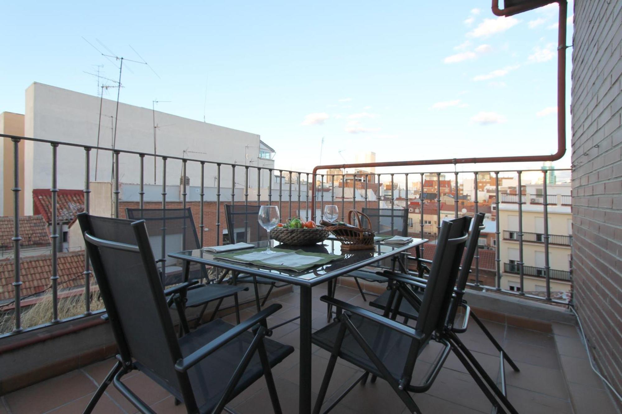Apartamentos Goyescas Deco Madrid Oda fotoğraf